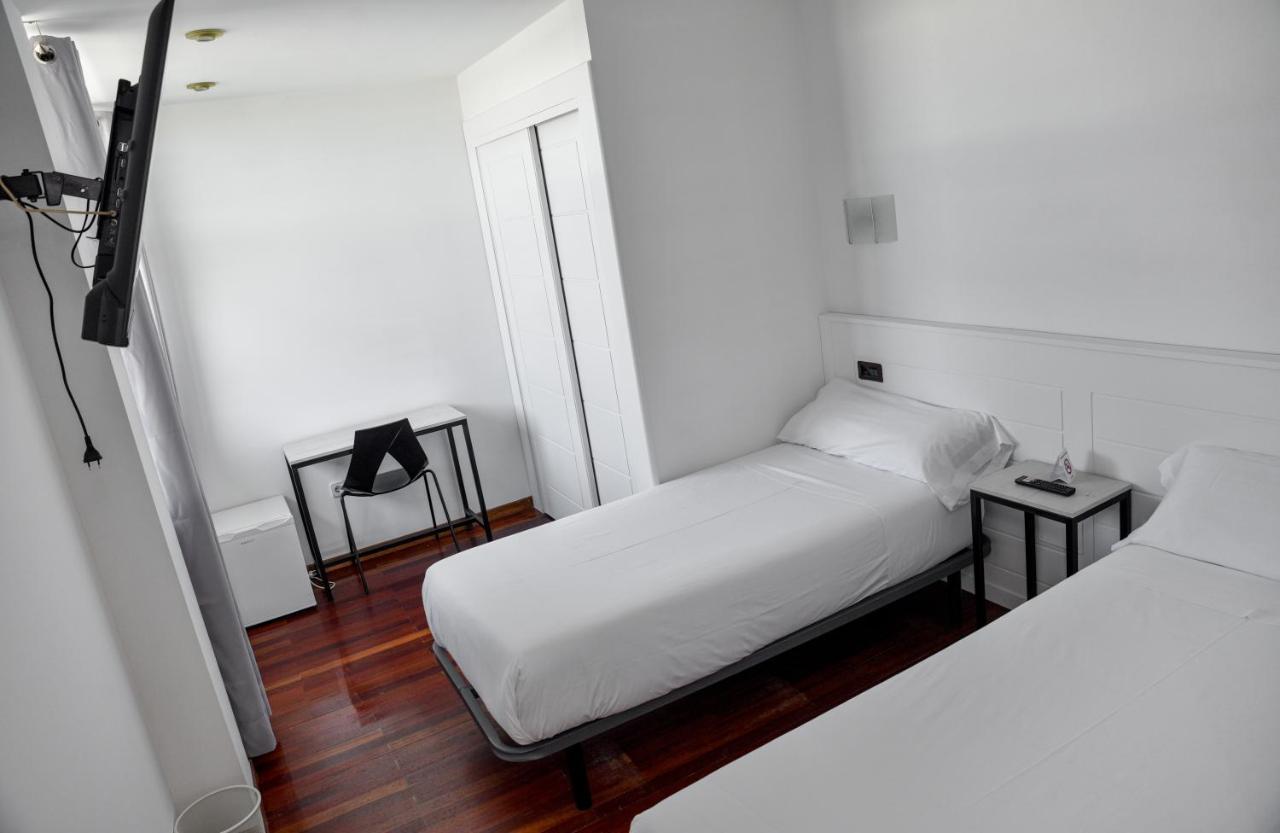 Hotel Chips Ferrol Naron  Exterior photo